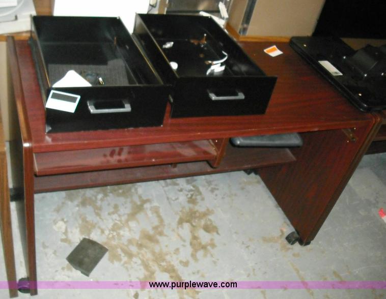 image for item 3643 Approximately 50 metal cabinets