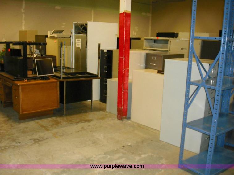 image for item 3644 Assorted furniture