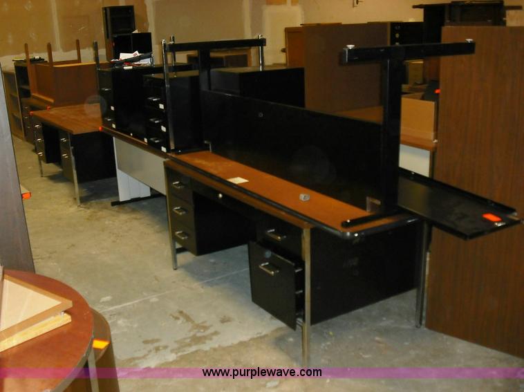 image for item 3644 Assorted furniture