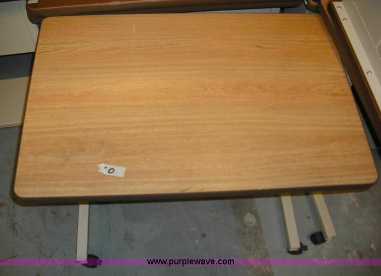 image for item 3644 Assorted furniture