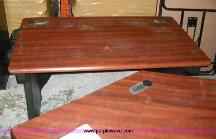 image for item 3645 Assorted furniture