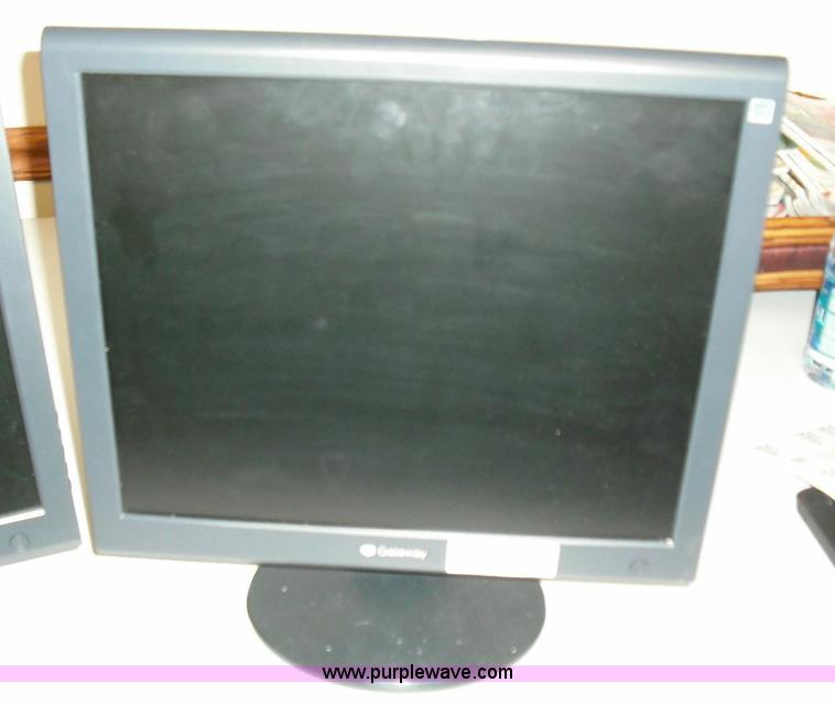 image for item 3655 (2) Gateway 1780PS LCD monitors