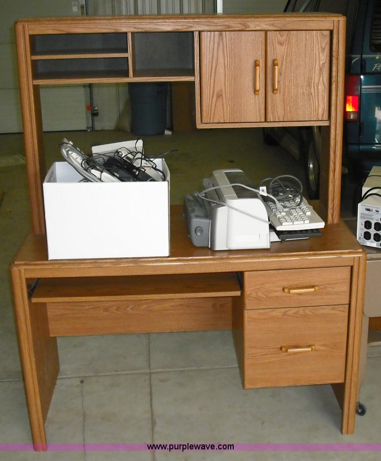 image for item 3670 Assorted furniture and other items