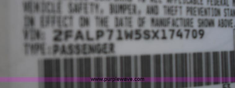 image for item 3672 1995 Ford Crown Victoria police interceptor