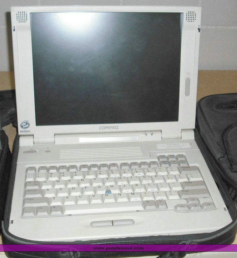 image for item 7423 (2) Compaq laptops