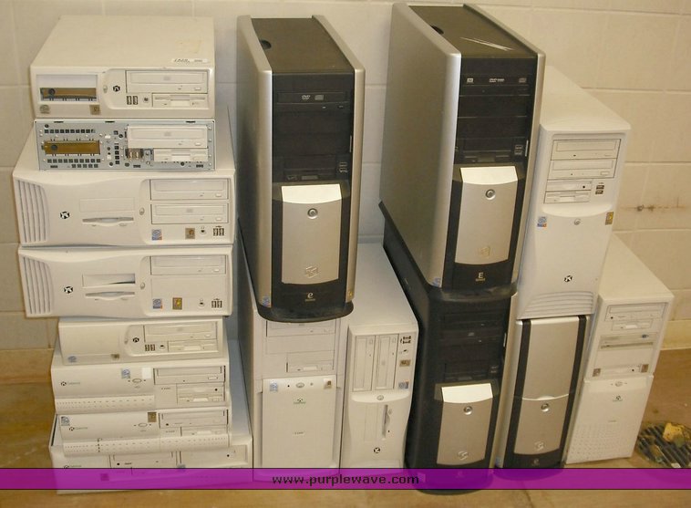 image for item 7429 (16) desktop computers