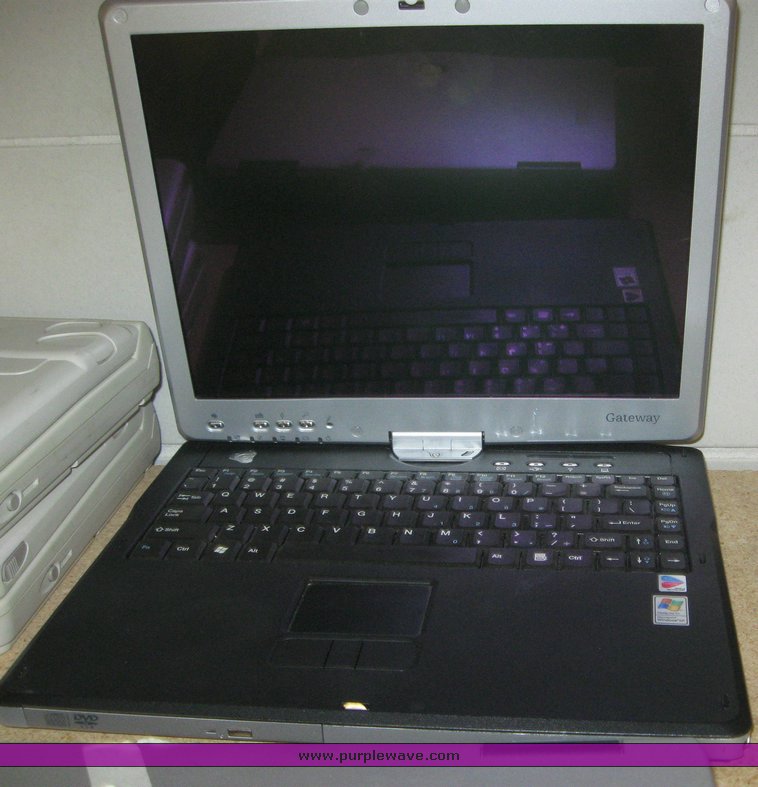 image for item 7441 (16) laptop computers