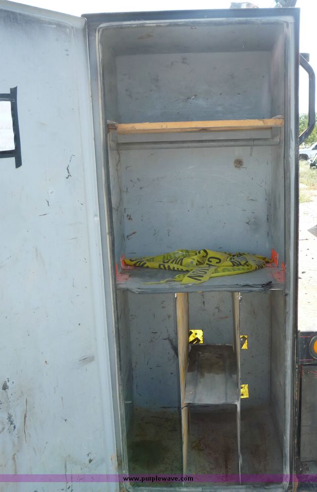 image for item 2151 1998 GMC Sierra C3500 HD pickup with B&W 14' bed