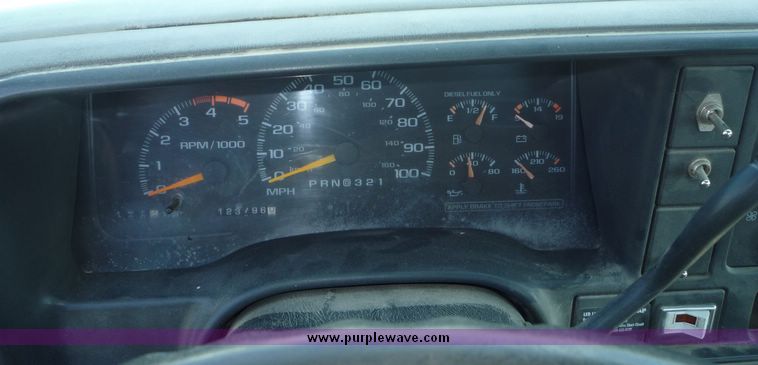 image for item 2152 2000 Chevrolet C3500-HD pickup cab and chassis