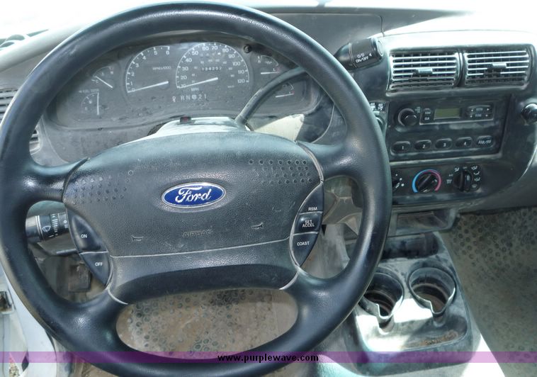 image for item 2158 2001 Ford Ranger extended cab pickup