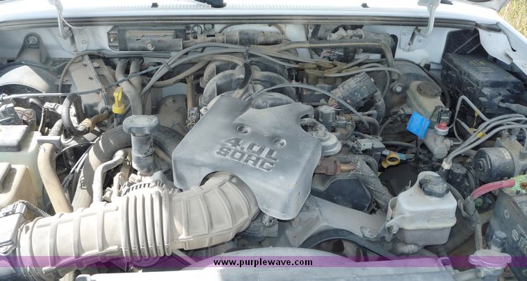 image for item 2158 2001 Ford Ranger extended cab pickup