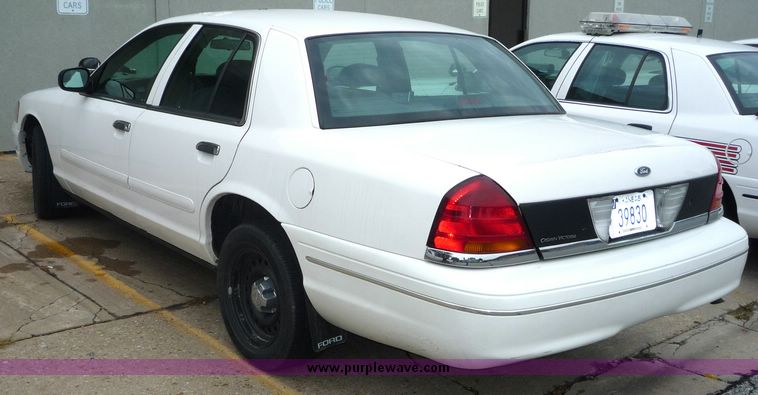 image for item 2165 1998 Ford Crown Victoria Police Intercepter