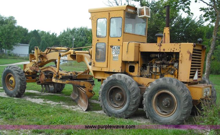 image for item 3673 1972 Galion T-500A Grade-o-matic motor grader