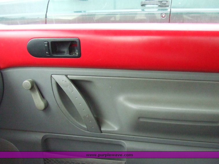 image for item 5847 1998 Volkswagen Beetle