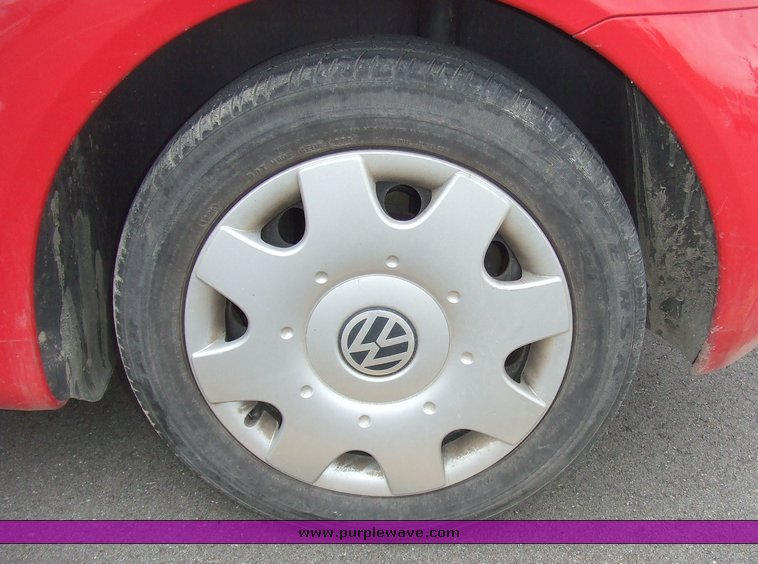 image for item 5847 1998 Volkswagen Beetle