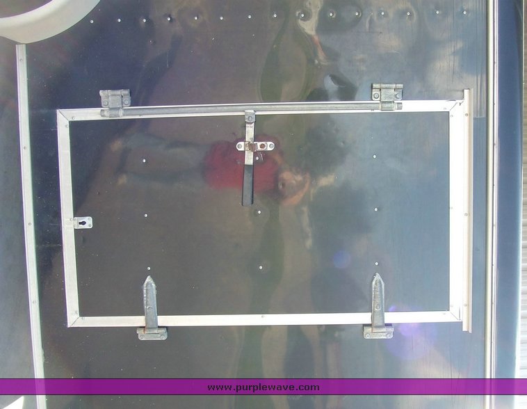 image for item 6066 2001 Haulmark 16' enclosed trailer