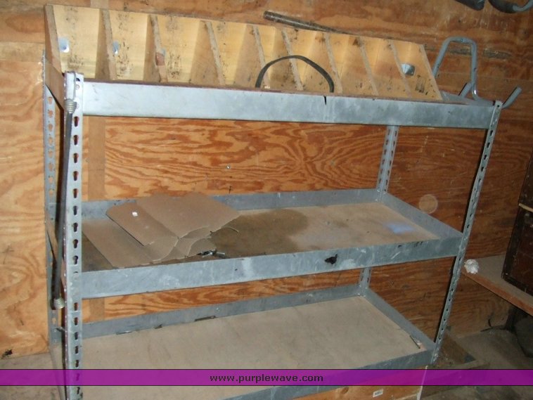 image for item 6066 2001 Haulmark 16' enclosed trailer