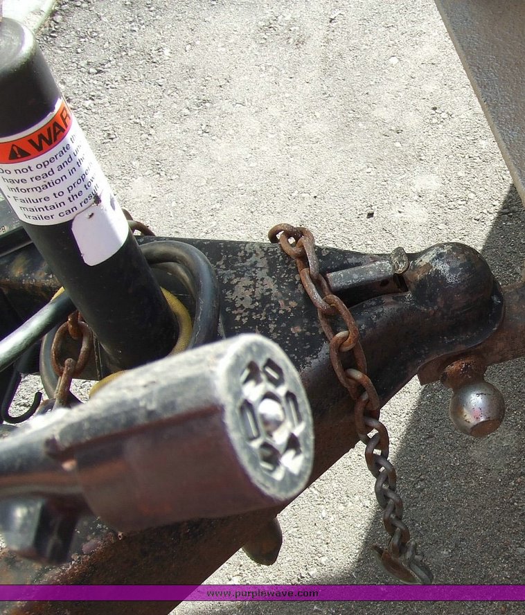 image for item 6066 2001 Haulmark 16' enclosed trailer