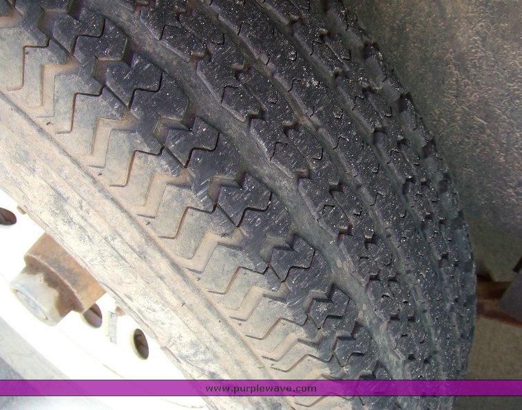 image for item 6068 2006 Haulmark 16' trailer with dump bed and hoist