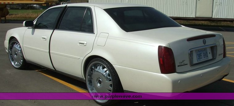 image for item 6075 2000 Cadillac Deville