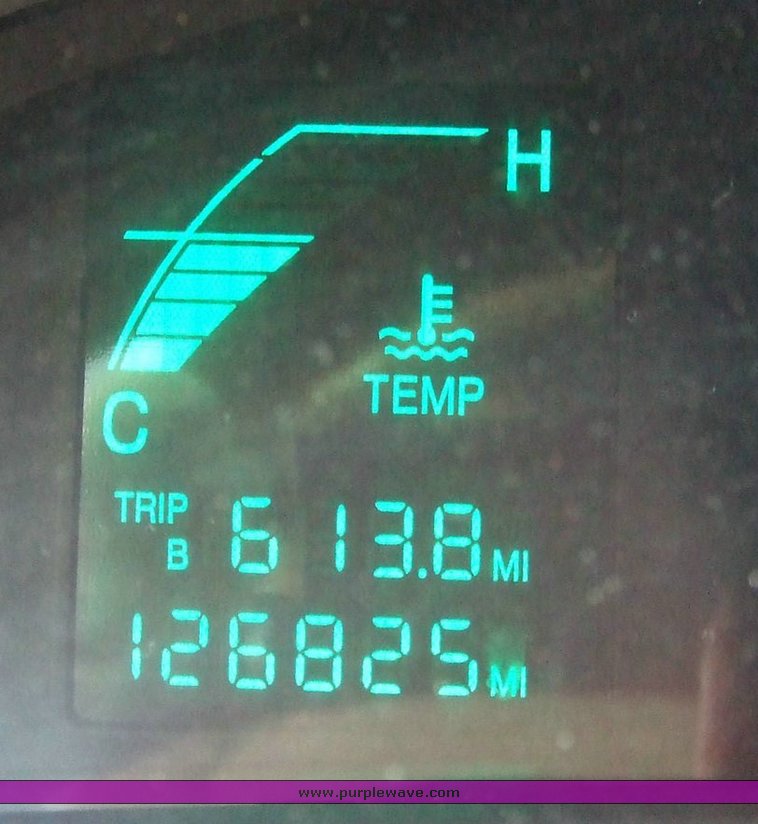 image for item 6075 2000 Cadillac Deville