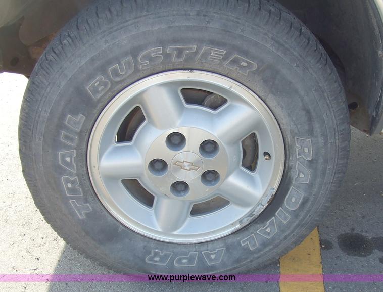 image for item 6228 2001 Chevrolet Blazer