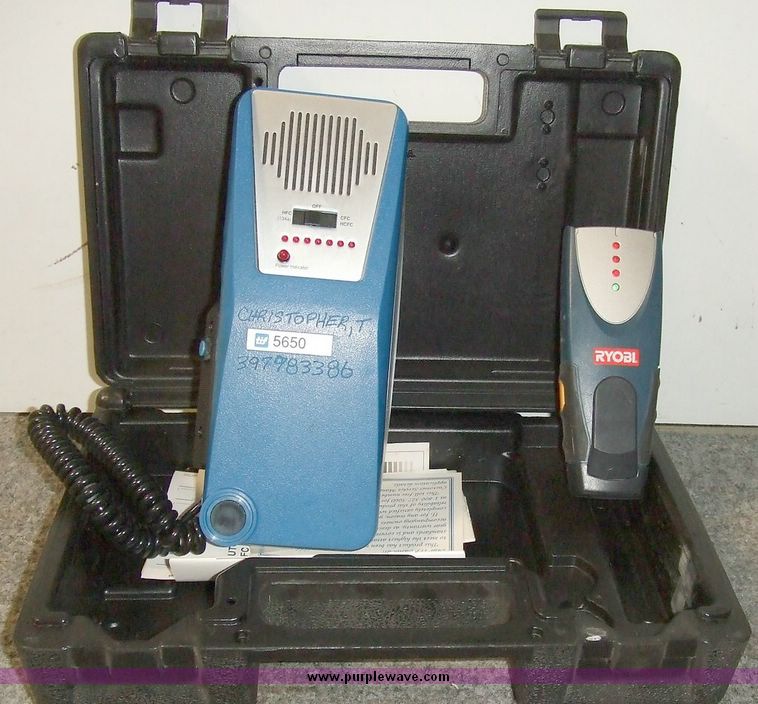 TIF 5650 automatic halogen leak detector in Manhattan, KS Item 6237