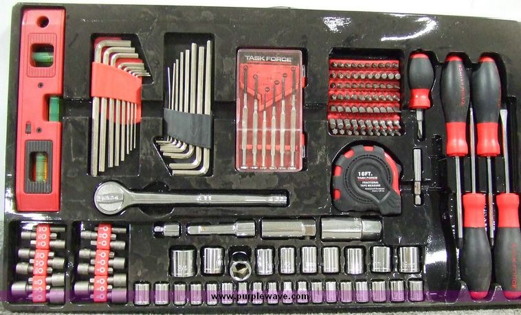 image for item 6437 Assortment of Task Force hand tools