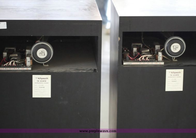 image for item 6917 (2) Klipsch loud speakers