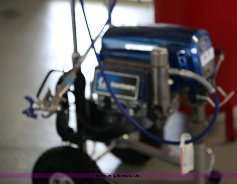 image for item 6920 Graco Ultra Max II airless paint sprayer