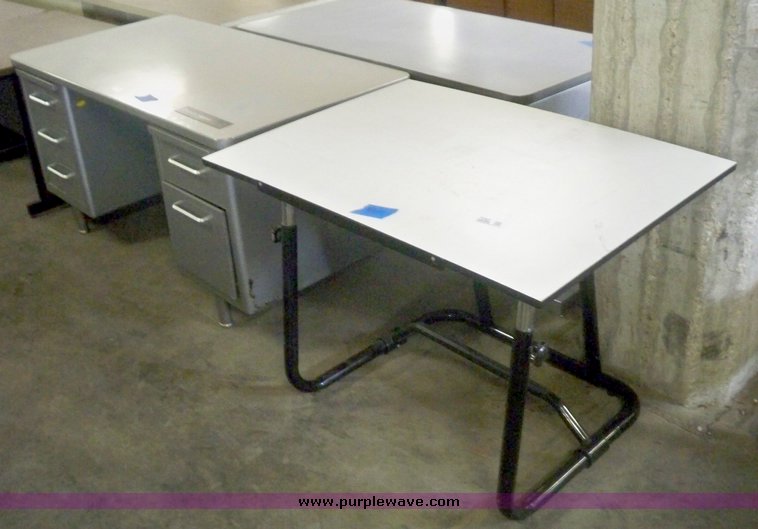 Metal computer stand with laminated top in Wichita, KS | Item 7242 sold ...