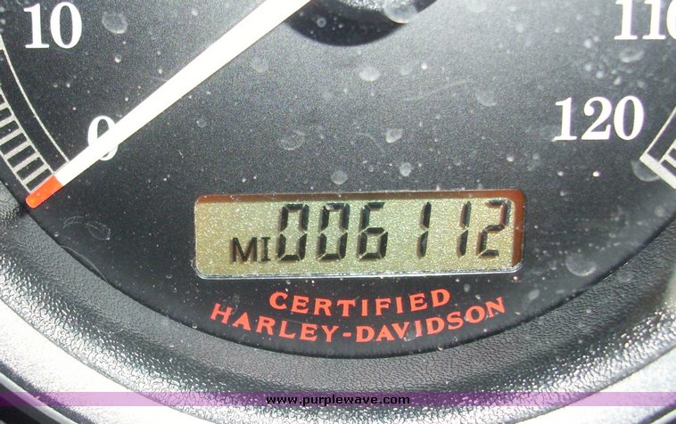 image for item 7389 2006 Harley Electraglide motorcycle