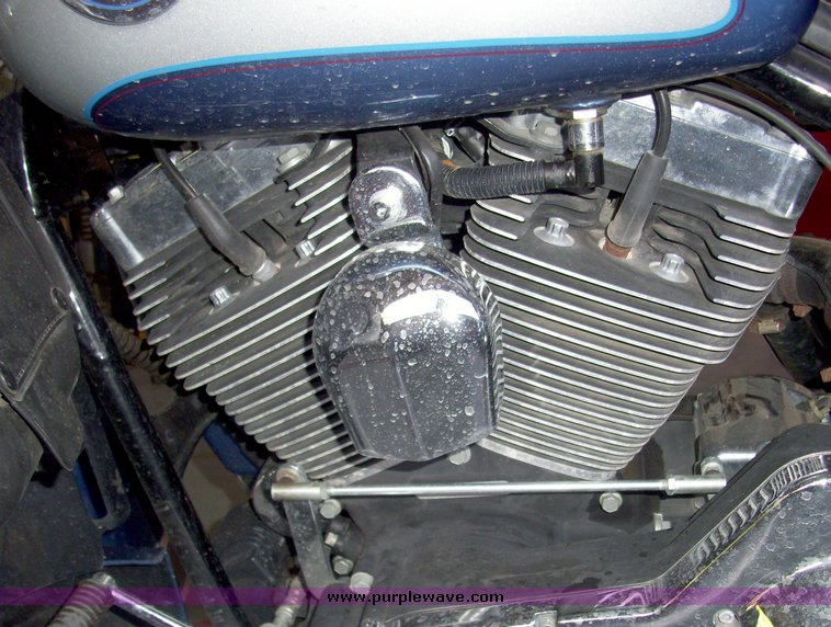 image for item 7389 2006 Harley Electraglide motorcycle