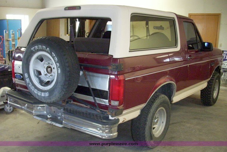 image for item 7420 1991 Ford Bronco Eddie Bower edition