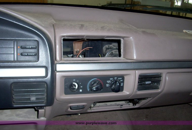 image for item 7420 1991 Ford Bronco Eddie Bower edition