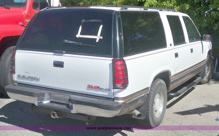 image for item 7421 1994 GMC Suburban