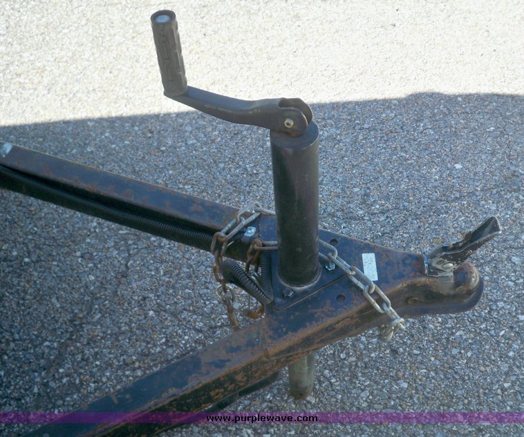 image for item 7431 5' x 8' enclosed trailer