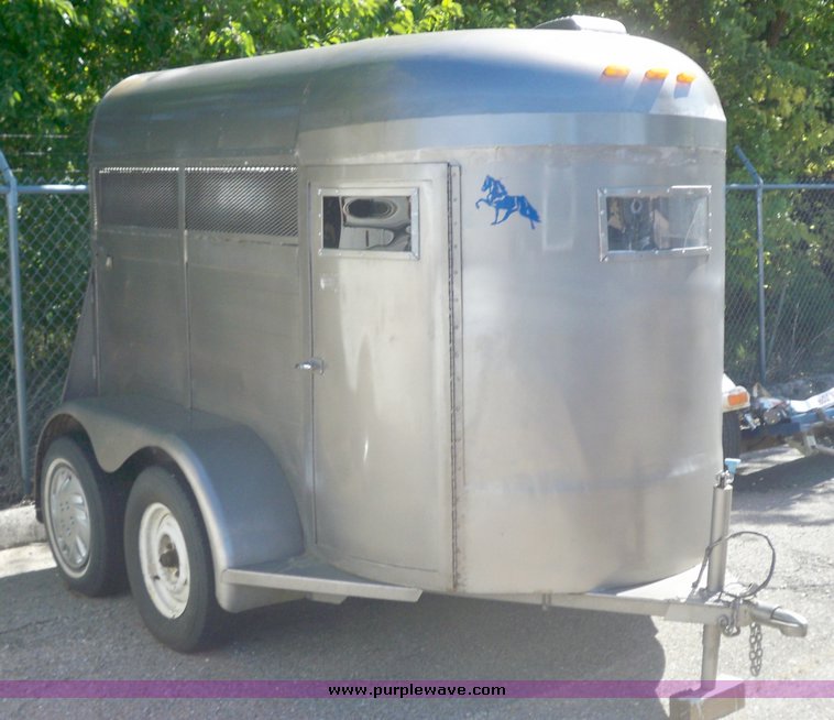 image for item 7433 Two horse tandem axle trailer