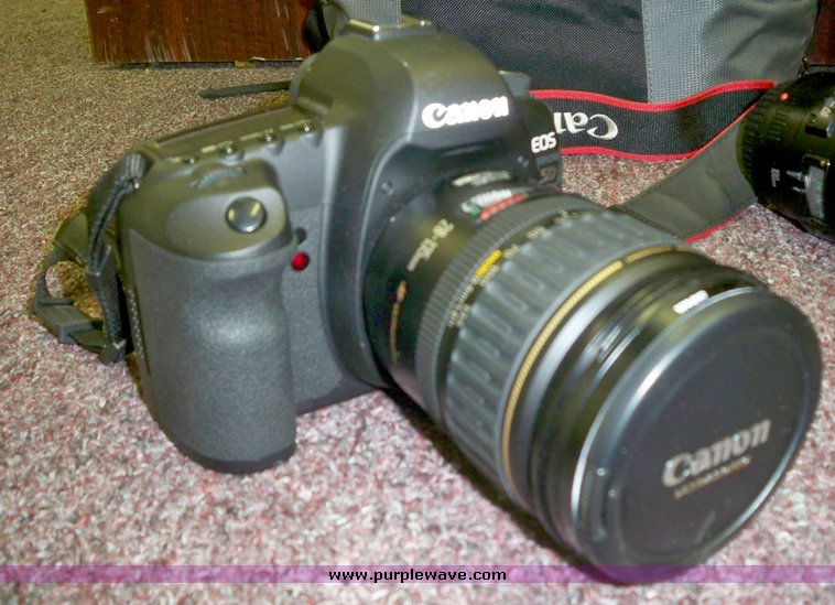 image for item 7443 Canon Mark II EOS 5D SLR camera