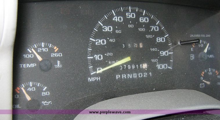 image for item 7799 1995 Chevrolet S-10 pickup