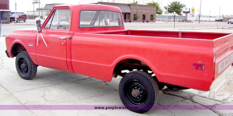 image for item 8789 1969 GMC 3/4 ton Pickup