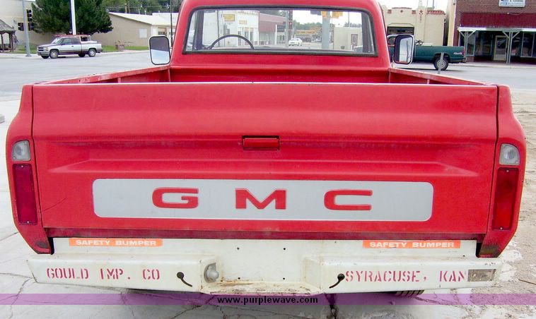 image for item 8789 1969 GMC 3/4 ton Pickup