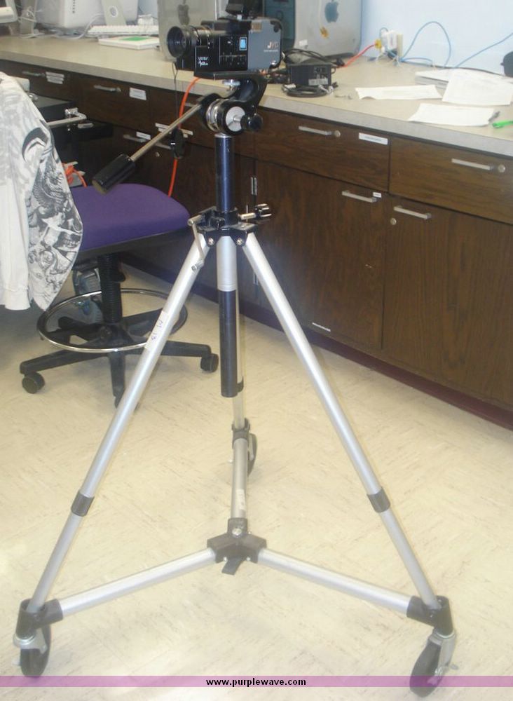 JVC color video camera in Manhattan, KS | Item 8889 sold | Purple Wave