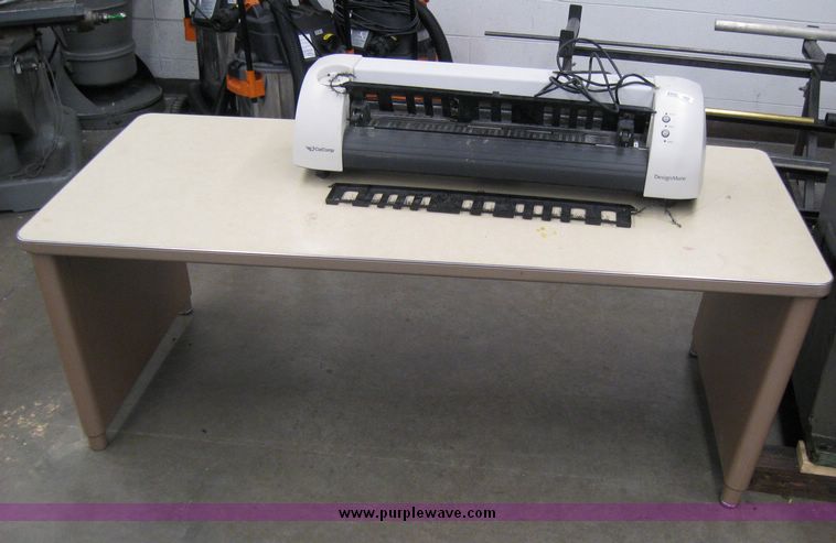 image for item 8900 Designmate Calcomp Plotter