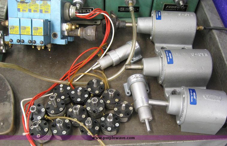 image for item 8907 Assortment of pneumatic cylinders, valves and regulators