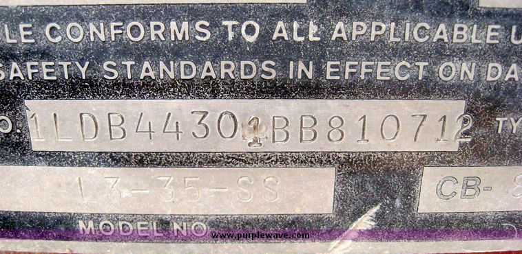 image for item 8683 1981 Bush Hog Landcraft 32' flatbed trailer