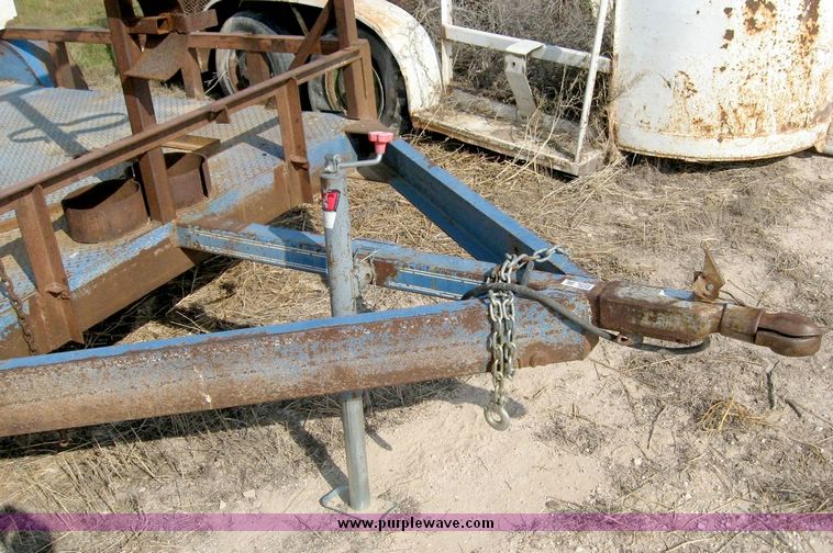 image for item 8690 1997 LEE 12' utility trailer with tool box