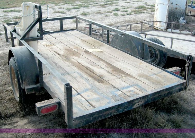 image for item 8693 10' utility trailer