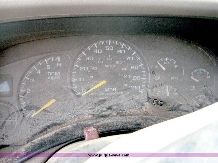 image for item 8696 1999 Chevrolet K1500 Silverado extended cab pickup truck