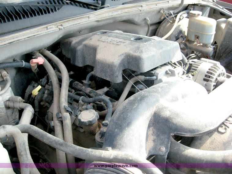 image for item 8696 1999 Chevrolet K1500 Silverado extended cab pickup truck